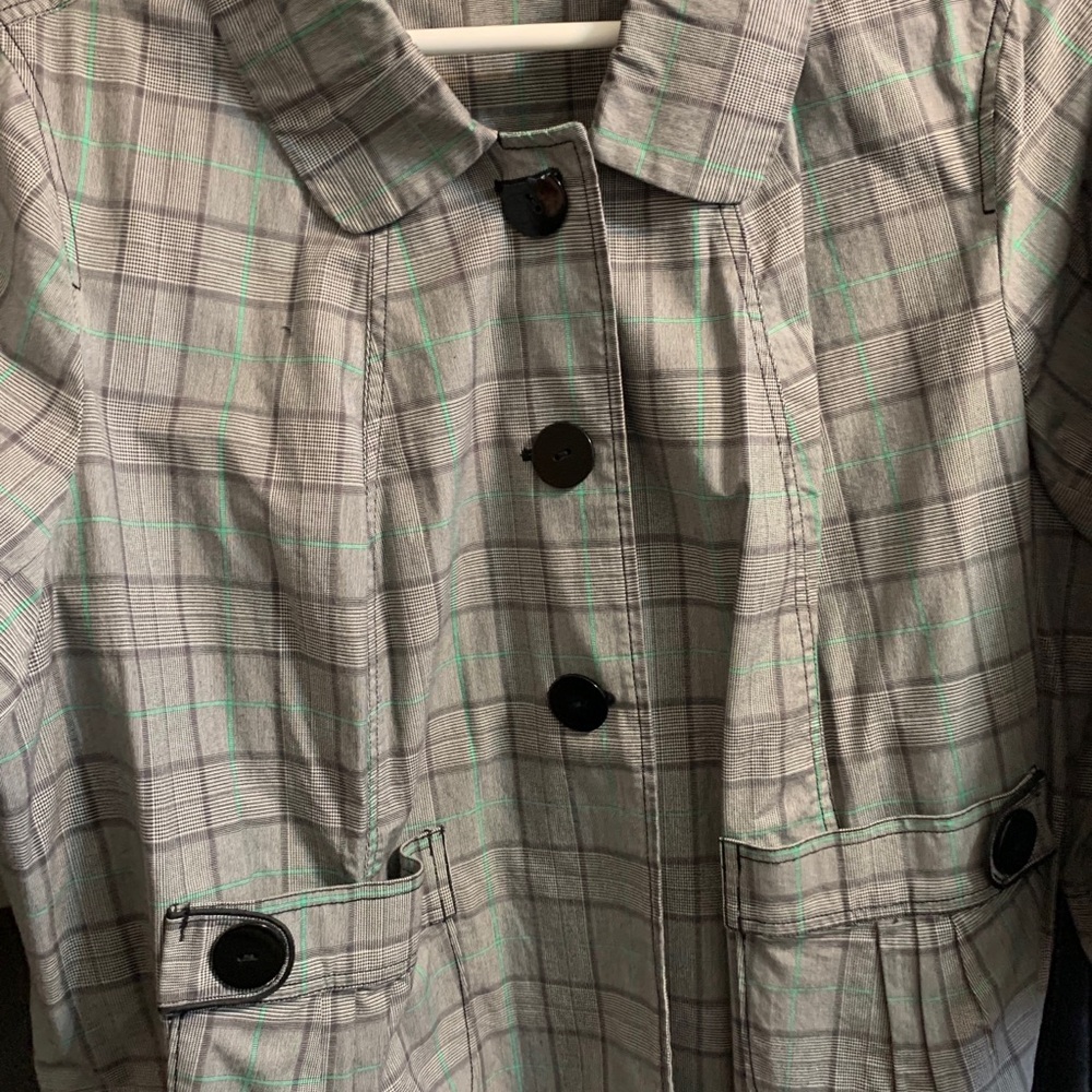 Grey/black/green/white plaid blazer